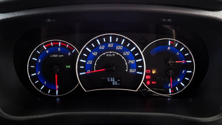 jac-x200-sc-interior