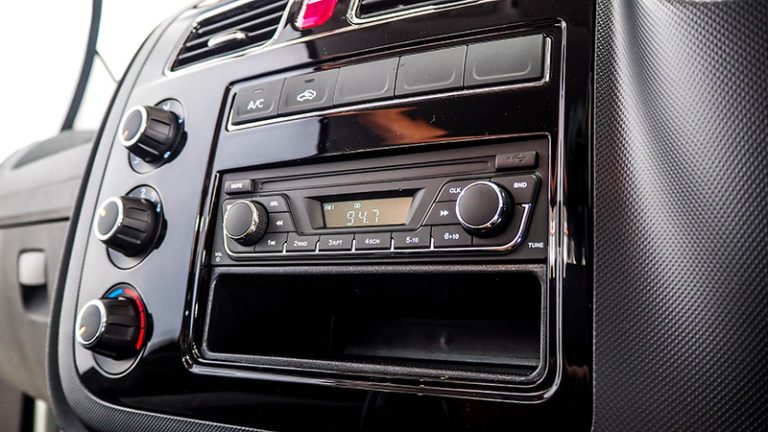 jac-x200-sc-interior